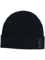 Calvin Klein bonnet nervuré à patch logo - Noir