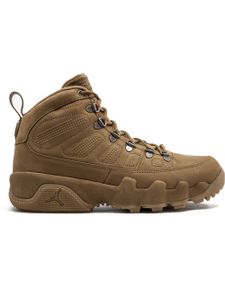 Jordan baskets Air Jordan 9 Retro Boot NRG - Marron