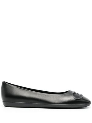 Ferragamo ballerines à motif Gancini embossé - Noir