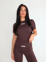 Unique The Label Nena Short Sleeve Dames Bruin - Maat S - Kleur: Bruin | Soccerfanshop Unique The Label Nena Short Sleeve Dames Bruin - Maat S - Kleur: Bruin | Soccerfanshop