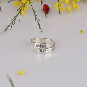 Gepersonaliseerde Verstelbare Ring in Zilverkleurig met Twee Namen - Sieraden - Spiritueelboek.nl