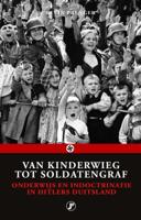 Van kinderwieg tot soldatengraf (Paperback)