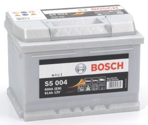 Bosch auto accu S5004 - 61Ah - 600A - voor voertuigen zonder start-stopsysteem S5004