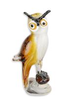 A MURANO STYLE GLASS FIGURINE OF AN OWL