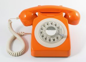 GPO Retro 746ROTARYORA Telefoon met draaischijf klassiek jaren ‘70 ontwerp