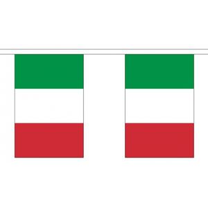 3x Polyester vlaggenlijn van Italie 3 meter   -