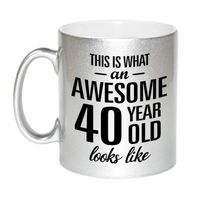 Zilveren Awesome 40 year cadeau mok / verjaardag beker 330 ml   - - thumbnail