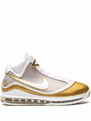 Nike baskets Lebron 7 Retro 'China Moon' - Blanc
