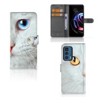 Motorola Edge 20 Pro | Telefoonhoesje | Met pasjeshouder | Witte Kat