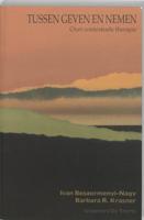 Tussen geven en nemen (Paperback)