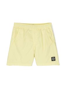 Stone Island Junior short élastiqué à patch logo - Jaune