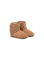 UGG Kids bottes Classic Short en peau lainée - Marron - thumbnail