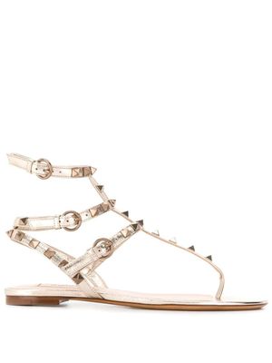 Valentino Garavani sandales Rockstud à fini métallisé - Tons neutres