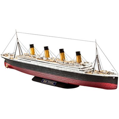 R.M.S. Titanic 1:700