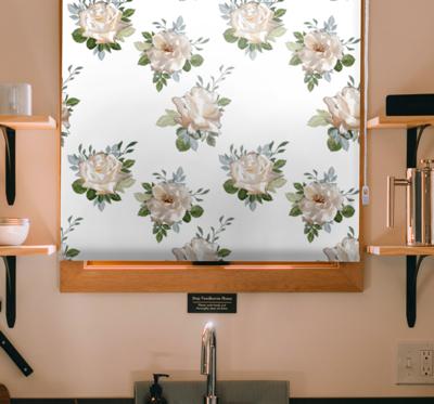 Kosmopolitisch ontwerp rolgordijn bloemen