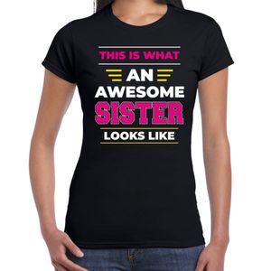 An awesome sister / een geweldige zus cadeau t-shirt zwart voor dames