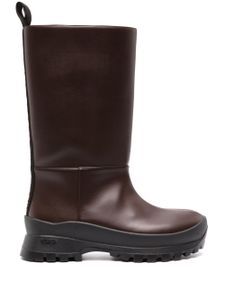 Stella McCartney bottines Trace à plaque logo - Marron