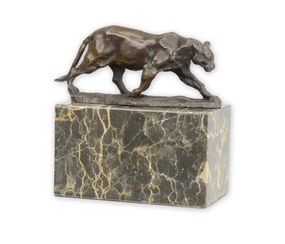 BRONZEN BEELD VAN EEN WANDELENDE PANTER