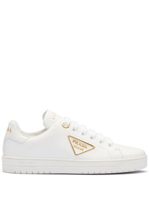 Prada baskets Edge à logo triangulaire - Blanc