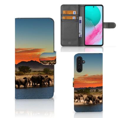 Samsung Galaxy M54 | Telefoonhoesje | Met pasjeshouder | Olifanten