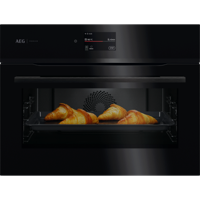 AEG 7000 MealAssist met SteamBake - Heteluchtoven met stoomondersteuning met pyrolysereiniging CP7400B