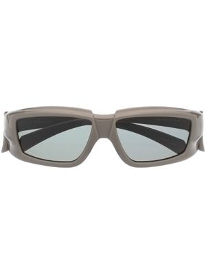 Rick Owens lunettes de soleil à monture rectangulaire - Gris