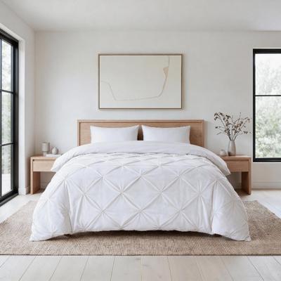 1+1 Gratis Wasbaar Lazy Dekbed Zonder Overtrek - Zonder Overtrek - Velvet Pintuck - Wit - Dekbed-Discounter.nl