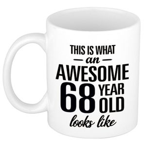 Awesome 68 year cadeau mok / beker 300 ml