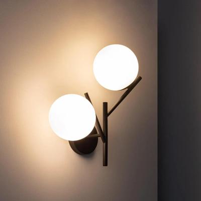Wandlamp zwart opaal glas &apos;Baltic&apos; moon bollen glas zwart modern E27 fitting