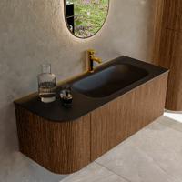 Mondiaz KURVE 115 cm Onderkast Greeploos 1 Lade Met Deuren Walnut, Wastafel Solid Surface Rechts Urban 1 Kraangat Zonder Spiegel (KRVBGS115L1L1D1KR-Wal/Urb)