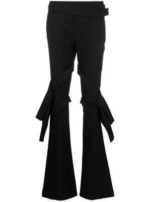 AMBUSH pantalon évasé à détail de sangle - Noir