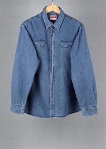 Wrangler Blue vintage denim shirt in size XL for Unisex