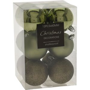 12x stuks kerstballen mix groen tinten kunststof 6 cm   -