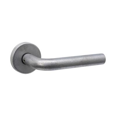 Intersteel Deurkruk Luzern met rozet ø53x10mm RVS getrommeld