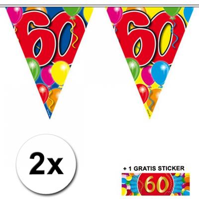 Leeftijd versiering - 2x vlaggenlijnen 60 jaar - met gratis sticker - feestartikelen - verjaardag