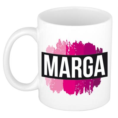 Marga naam cadeau koffie mok - beker - met roze verfstrepen - Cadeau collega - moederdag
