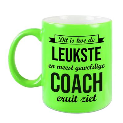 Meest geweldige Coach eruitziet - Cadeau koffiemok - beker - neon groen - 330 ml - verjaardag / beda