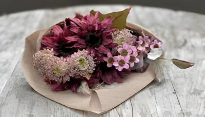 Boeket gedroogde kunstbloemen bordeaux - Buitengewoon de boet