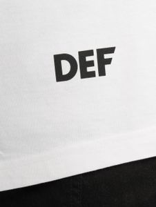 DEF MERCH / Longsleeve MERCH in wit