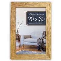 Houten fotolijst goud geschikt voor een foto van 20 x 30 cm