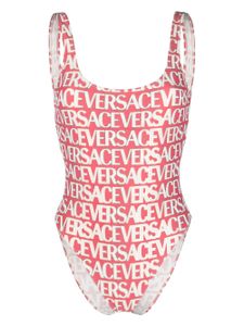 Versace maillot de bain à logo imprimé - Rose