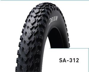 Delium Buitenband 20x4.00 deli thundr noppen profiel fatbike