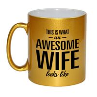 Awesome wife / echtgenote gouden cadeau mok / verjaardag beker 330 ml   - - thumbnail