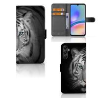 Samsung Galaxy A05s | Telefoonhoesje | Met pasjeshouder | Tijger