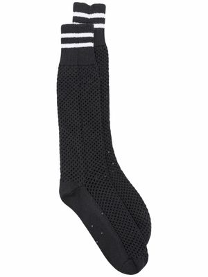 Brunello Cucinelli chaussettes ajourées à rayures - Gris