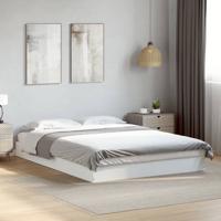 Bedframe bewerkt hout wit 140x200 cm