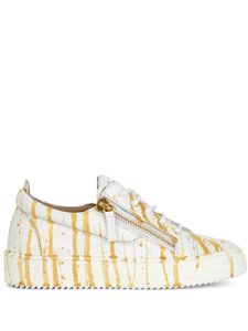 Giuseppe Zanotti baskets en cuir à effet tâches de peinture - Blanc