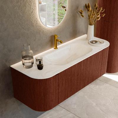 Badmeubel Mondiaz Kurve-Dlux | 130 cm cm | Meubelkleur Ruby | Wastafelkleur Ostra | Solid surface | Wasbak midden spoelbak | 1 kraangat