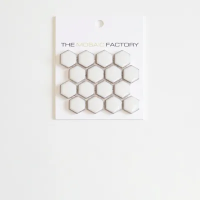 The Mosaic Factory Barcelona Mozaiek Tegel Hexagon - Zacht wit met rand Porselein Geglazuurd 260x300 mm