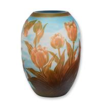 A CAMEO GLASS VASE 'TULIP' A CAMEO GLASS VASE 'TULIP'